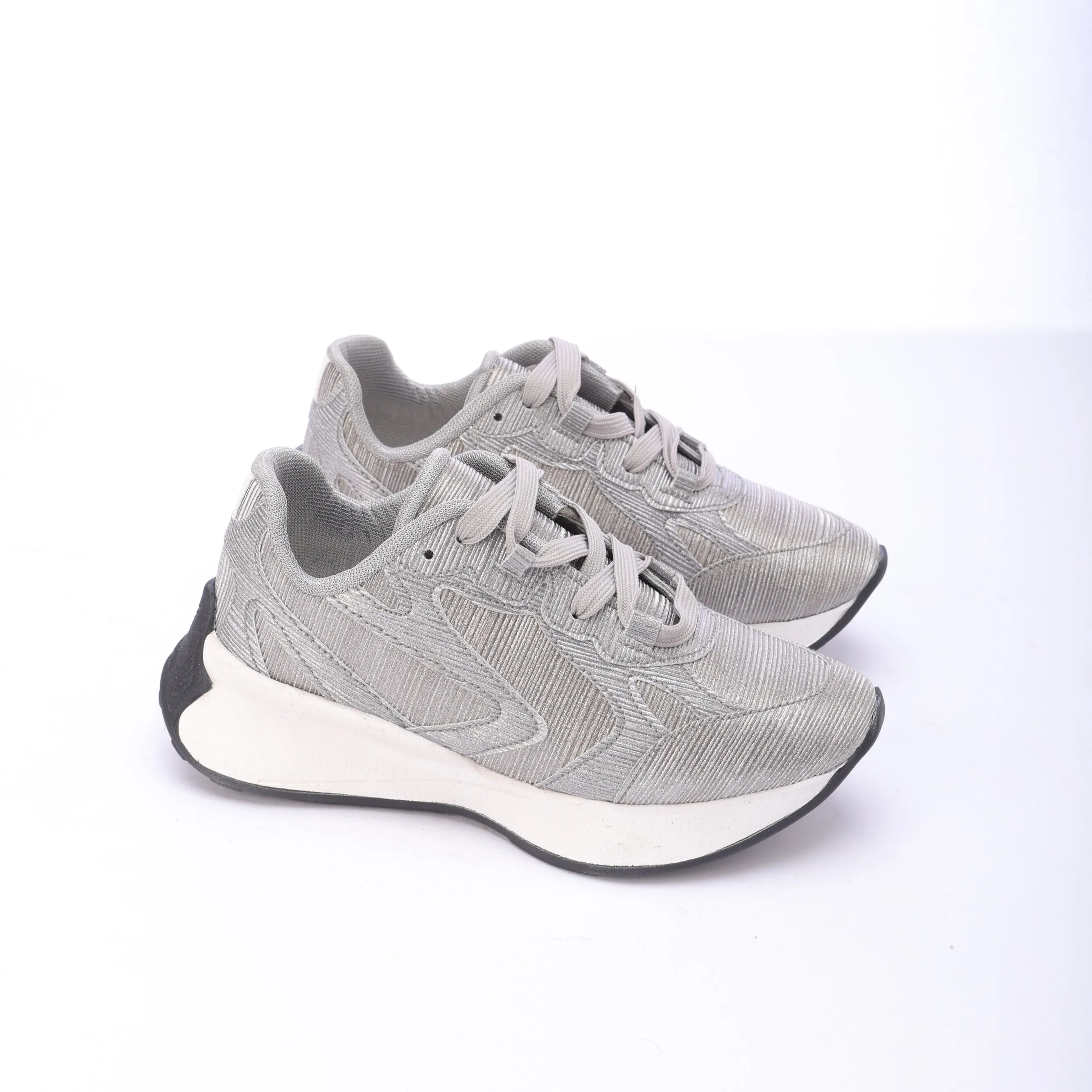 Textured Rubber Lace Shoe-Gray